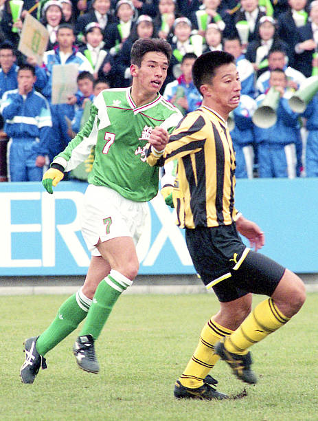 他通过社区 他通过社区