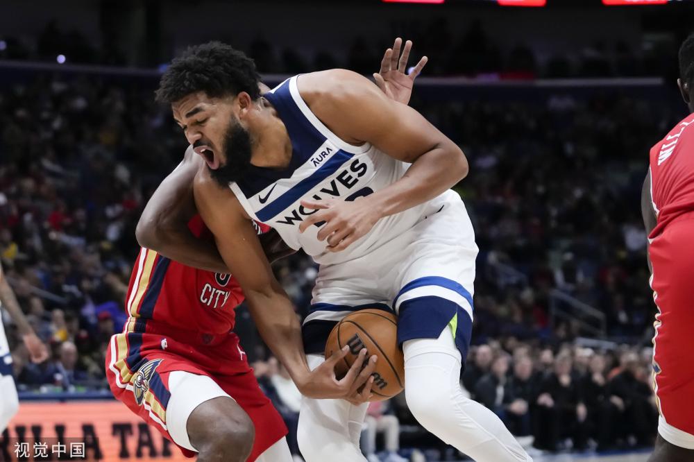 前鋒短缺的 前鋒短缺的